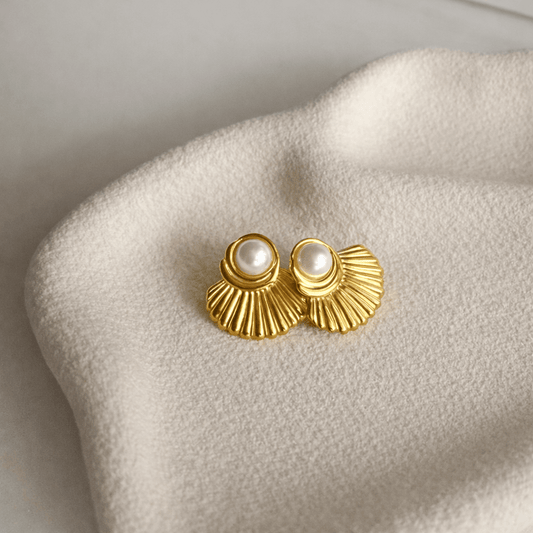 Soleil Shell Studs